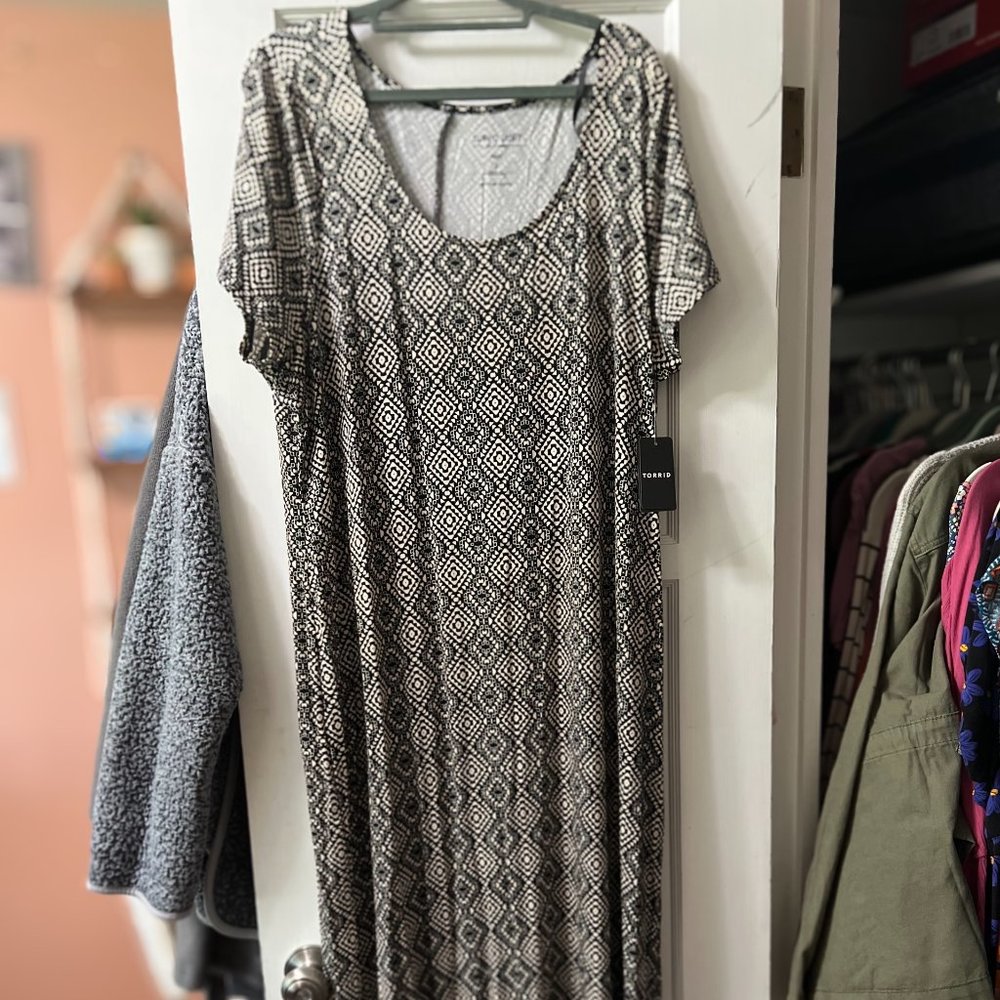 NWT Torrid Maxi Super Soft Slit Dress- Ditsy Tribal Print